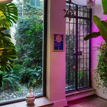 Giardino Segreto - History And Design Apartamento